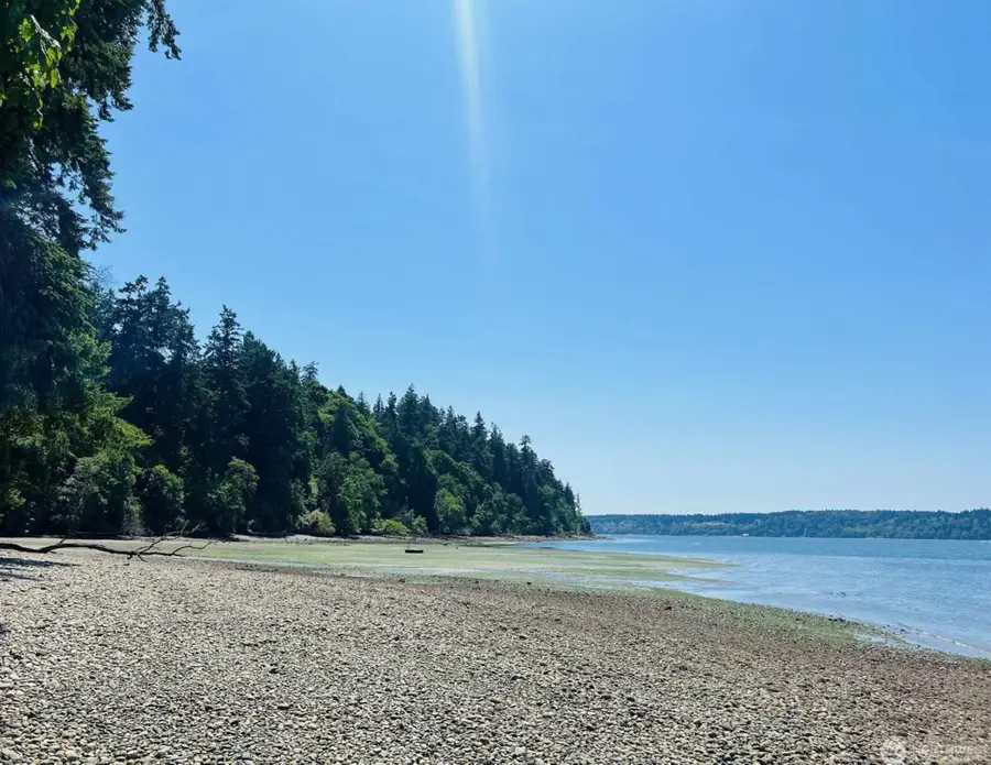 137 SW Madrona Road, Vashon, WA 98070 - Image #3