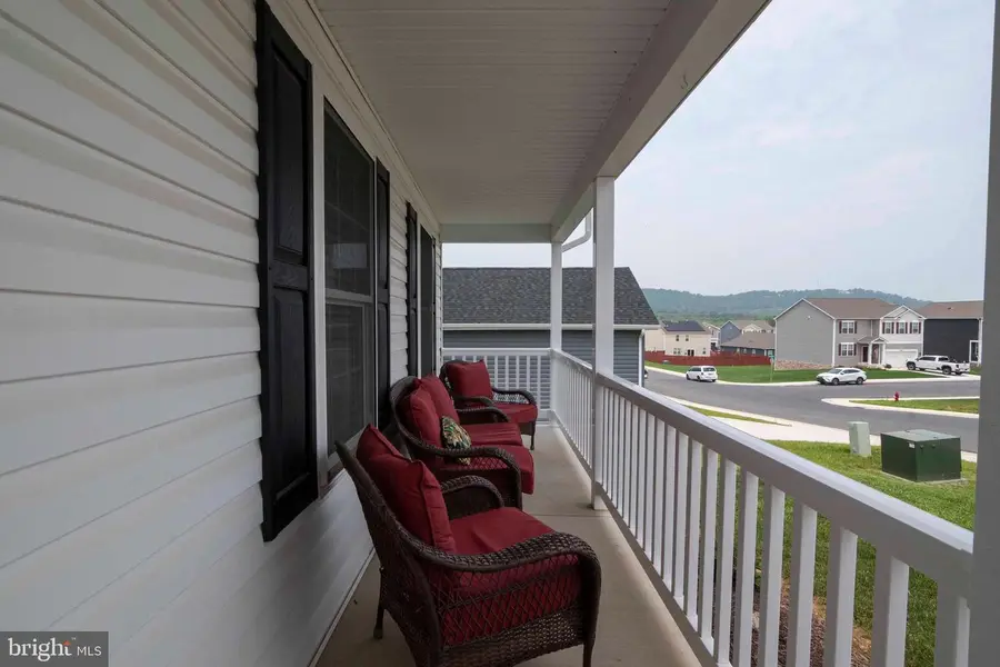 93 Orpington Dr, Martinsburg, WV 25403 - #2
