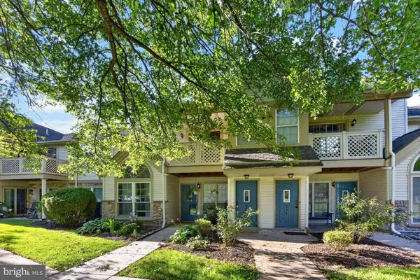 906 Foxmeadow Dr #condo 906, ROYERSFORD, PA 19468