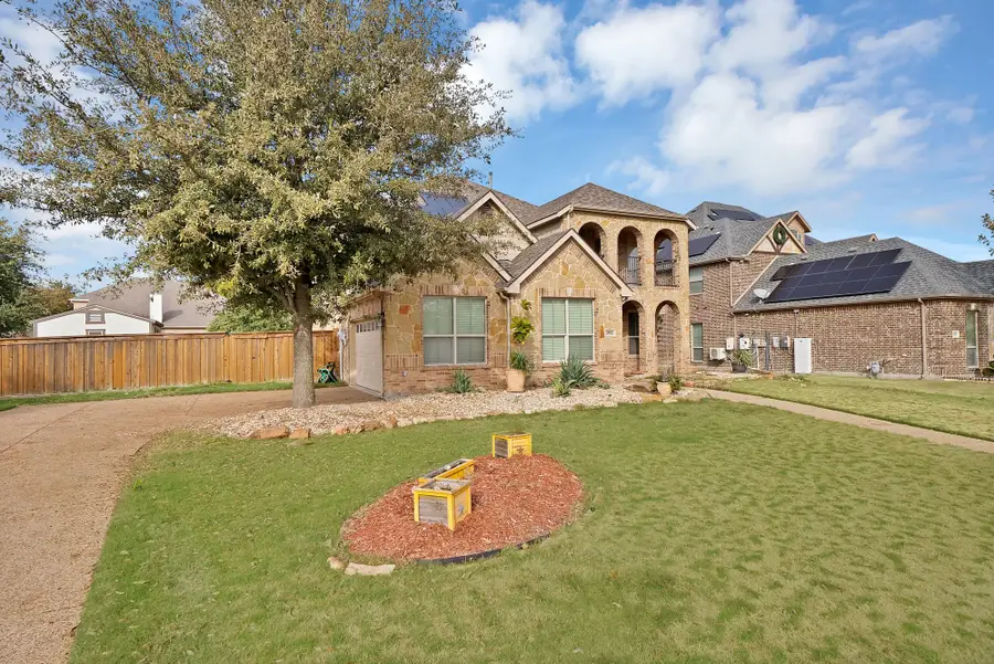 2852 England Parkway, Grand Prairie, TX 75054 - Image #2