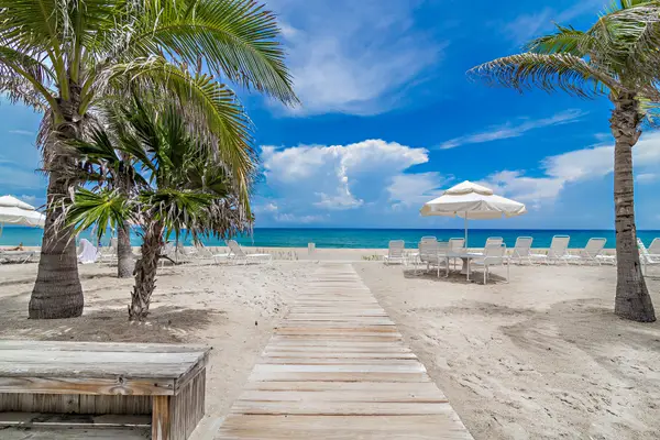 139 Sunrise Avenue #102, Palm Beach, FL 33480