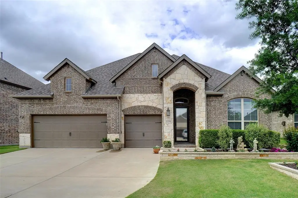 11370 Bull Head Lane, Justin Roanoke, TX 76262 - Image #1