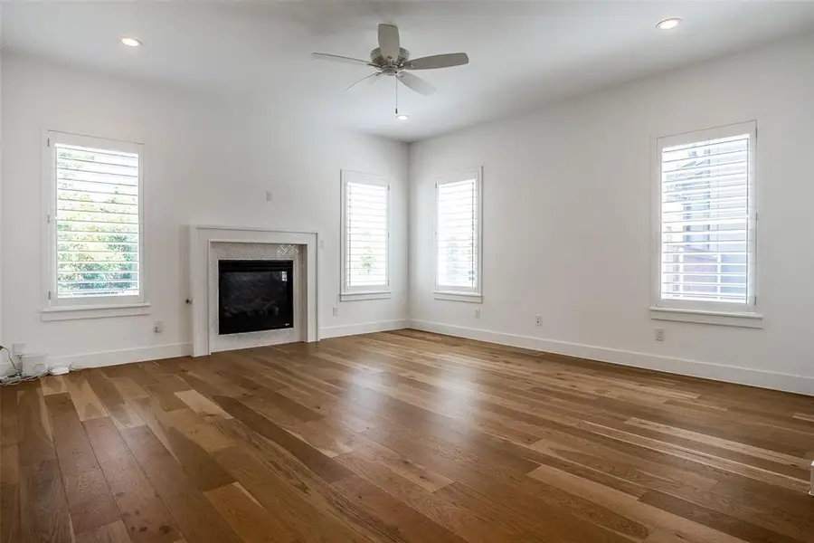 2216 Scenic Bluff Drive, Fort Worth, TX 76111 - Image #3