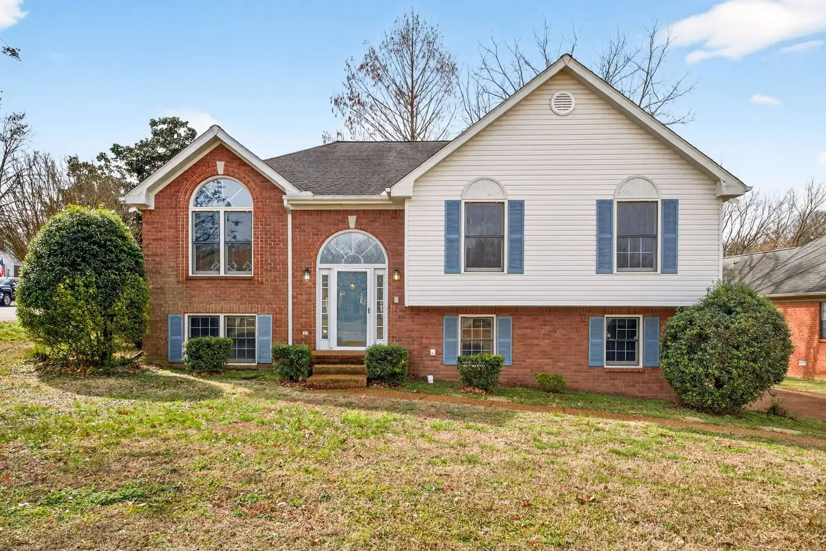 3489 Harborwood Cir, Nashville, TN 37214 - #1