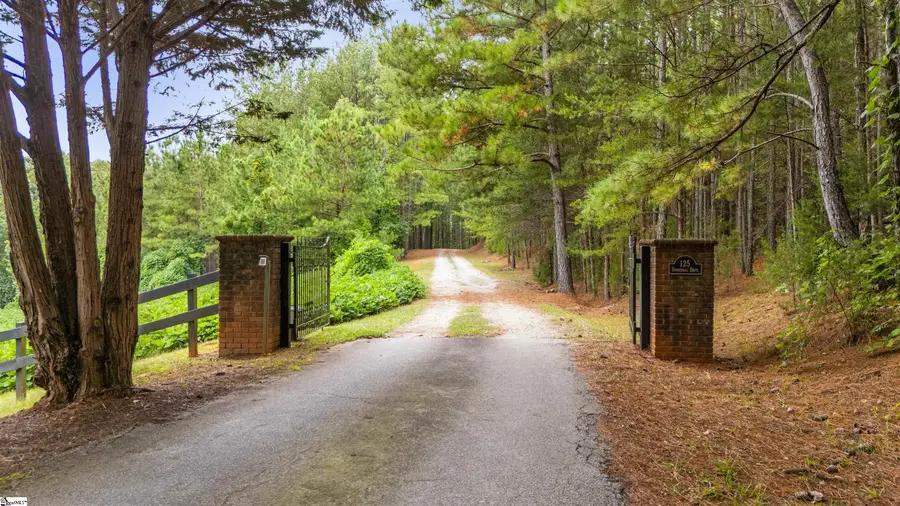 125 Stonewall Drive, Westminster, SC 29693 - Image #2