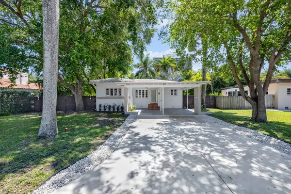 830 NE 72nd St, Miami, FL 33138