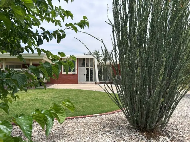 1216 W Thomas St, Carlsbad, NM 88220 - #2