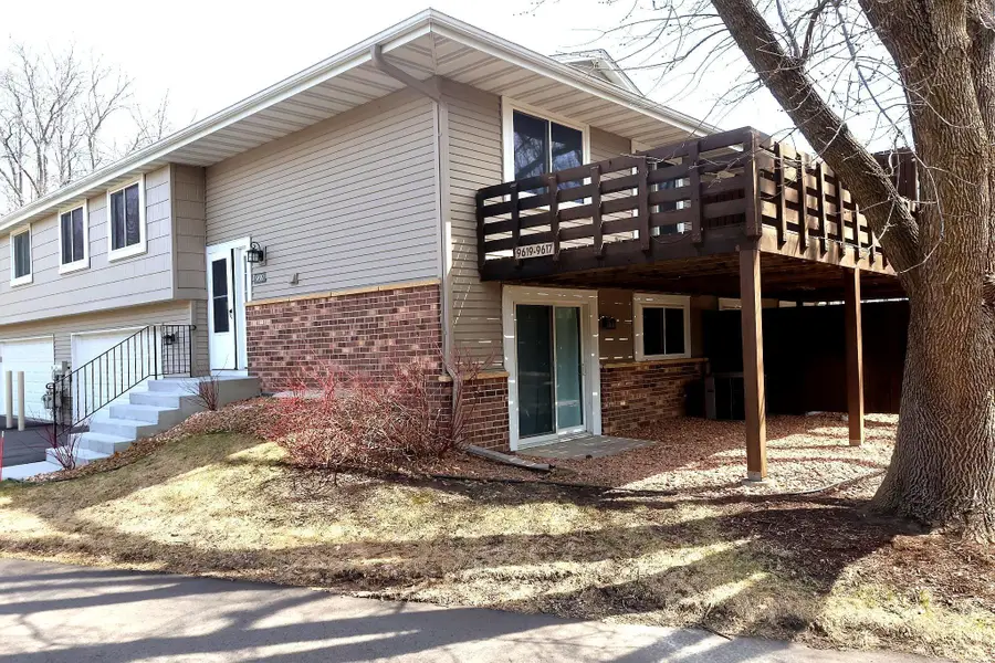 9619 Ensign Circle, Minneapolis, MN 55438 - #3
