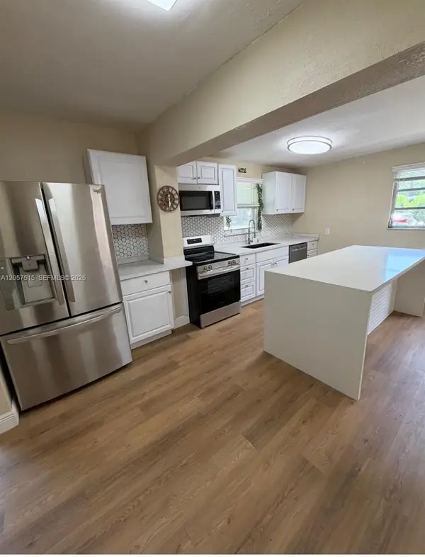 734 SW 8th St, Dania Beach, FL 33004