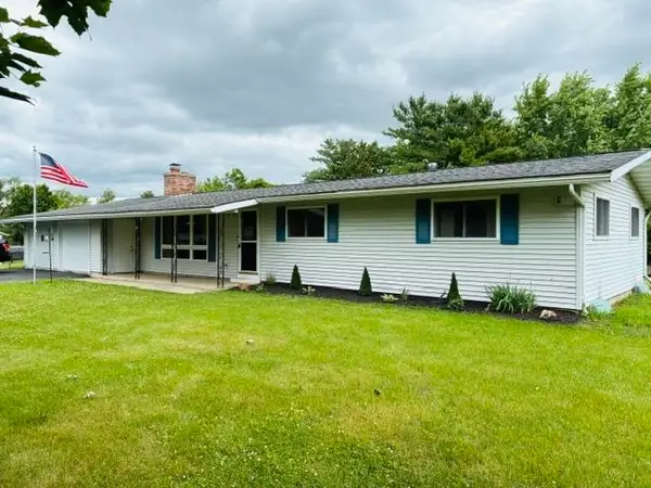 N6304 Hillcrest Road, Pardeeville, WI 53954