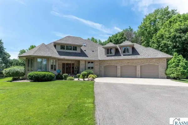 58049 227th Street, Mankato, MN 56001