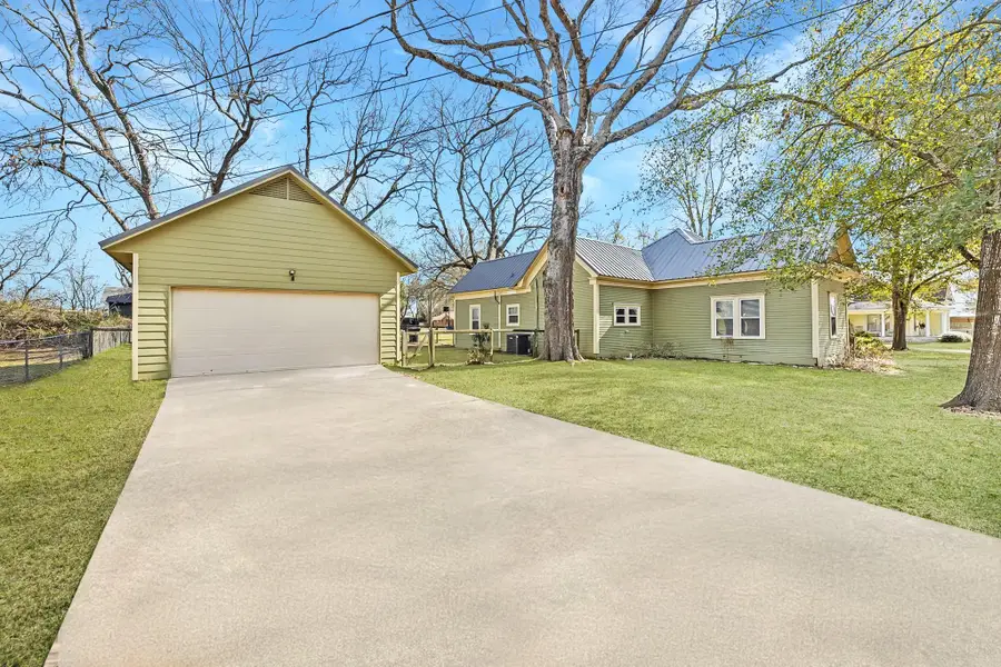 416 Cockrell Street, Eustace, TX 75124 - Image #2