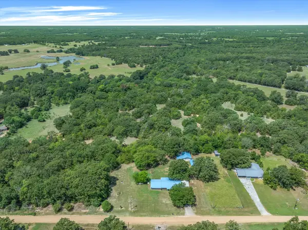 460 Vz County Road 1134, Fruitvale, TX 75127