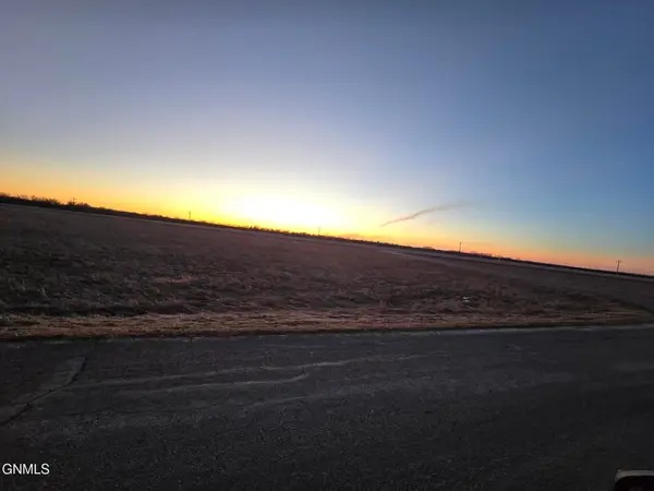 5300 Falconer Drive, Bismarck, ND 58504