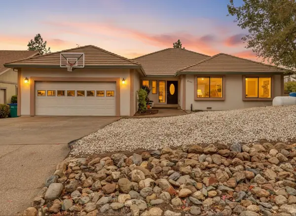 18098 Lake Forest Drive, Penn Valley, CA 95946