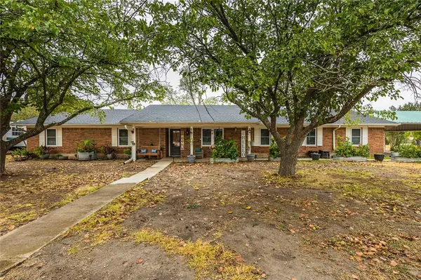 210 S Booth Street, Mart, TX 76664