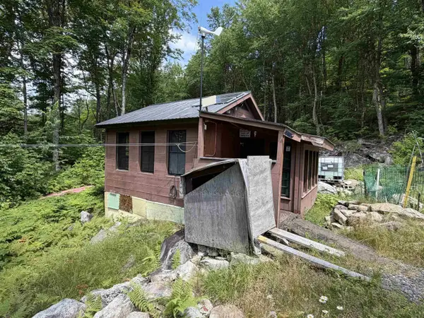 493 Wheeler Mountain Road, Barton, VT 05822