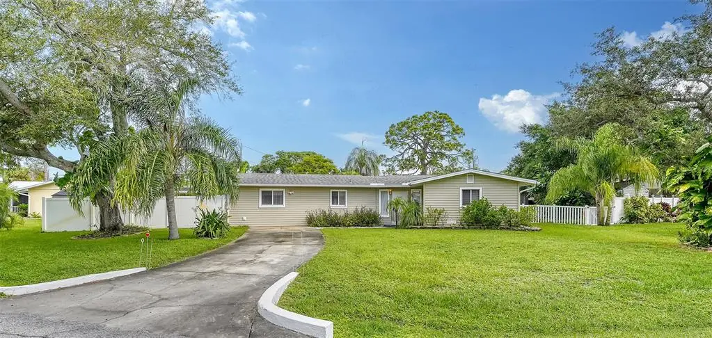 1560 Poinciana Road, Venice, FL 34293 - Image #1
