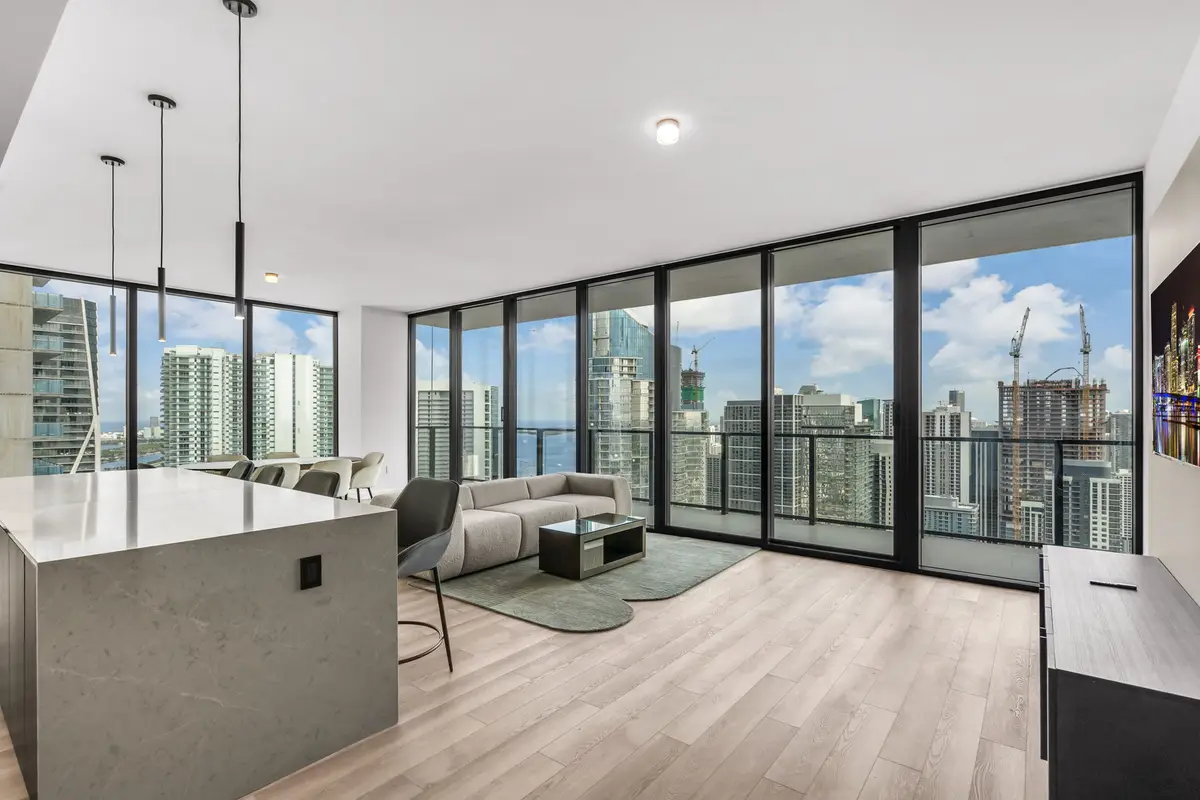 20 NE 11th St #5102, Miami, FL 33132 - #1