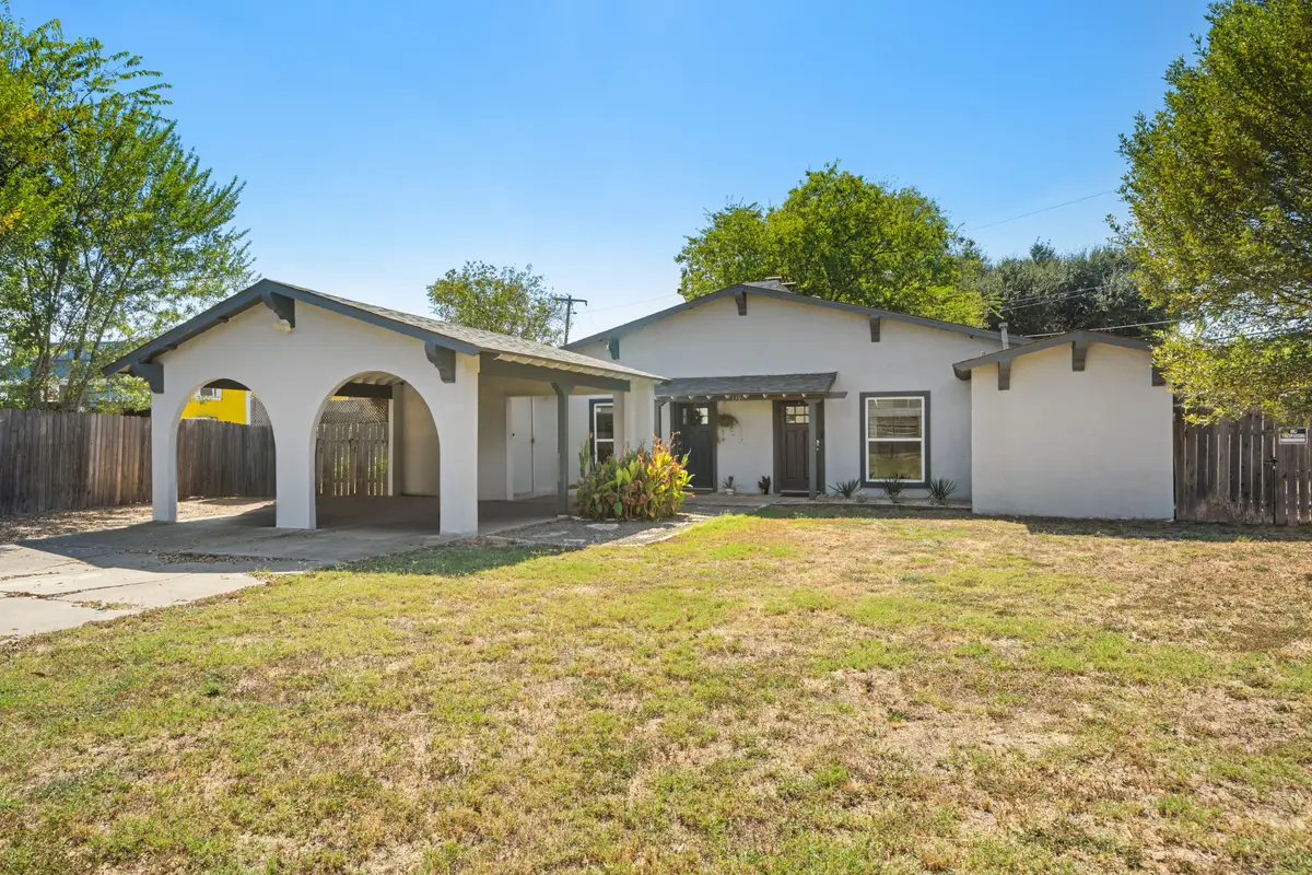 1307 E Saint Johns Ave #B, Austin, TX 78752 - Image #1