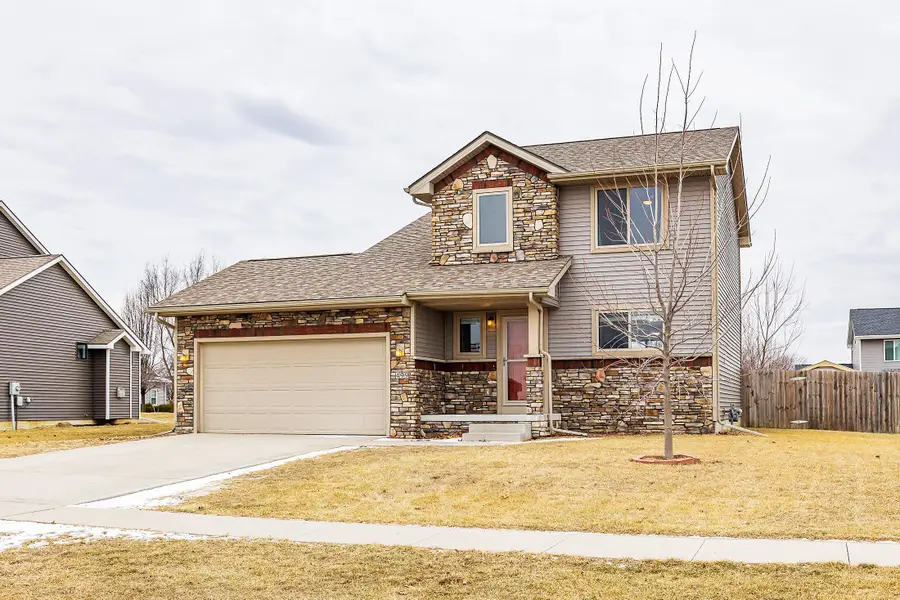 499 Meadow Brook Place, Huxley, IA 50124 - #2