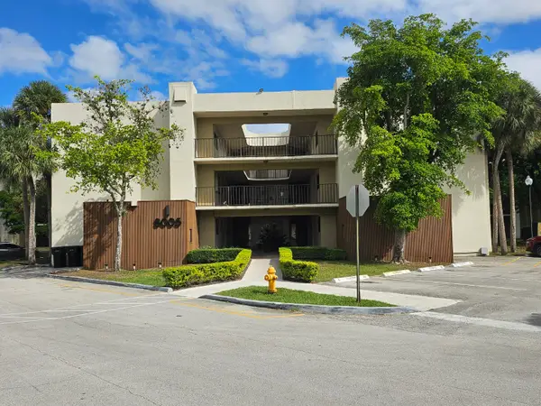 8005 SW 107th Ave #305, Miami, FL 33173