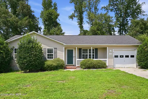 114 Pear Tree Lane, Richlands, NC 28574