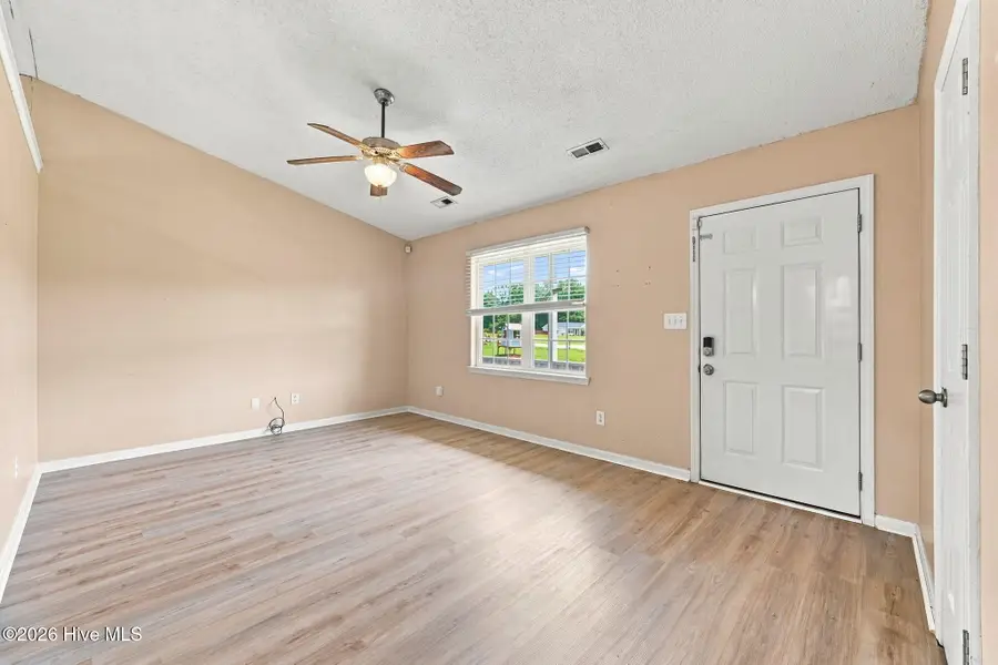 114 Pear Tree Lane, Richlands, NC 28574 - #2