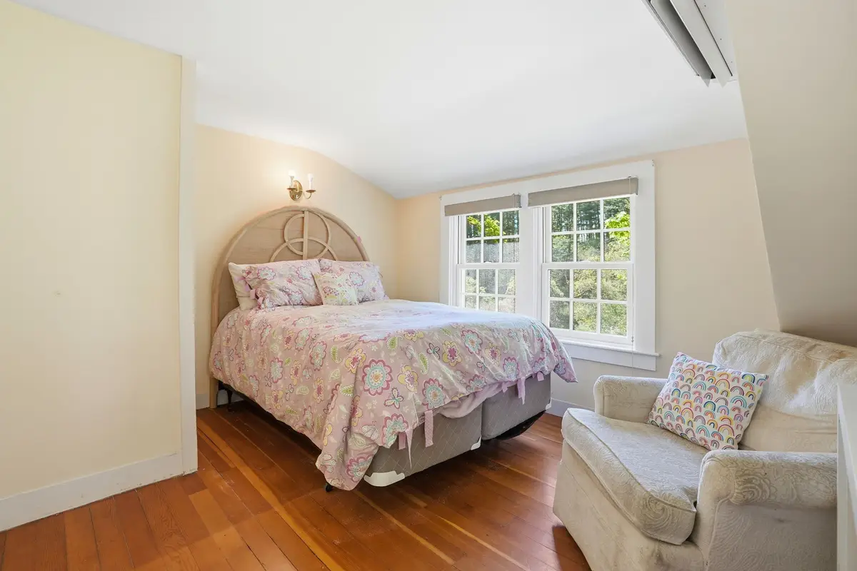 1327 Tremont St, Duxbury, MA 02332 - #1