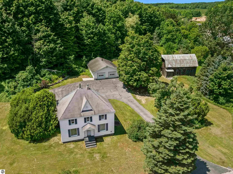18258 Pleasanton Highway, Bear Lake, MI 49614 - #2