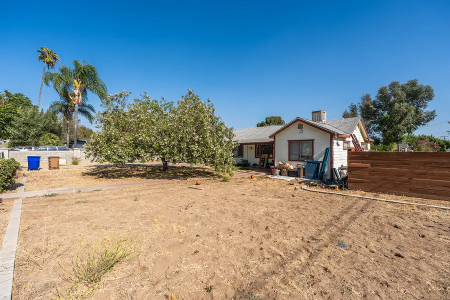 32911 Avenue E, Yucaipa, CA 92399 - #2
