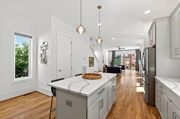 511 Grove Avenue, Raleigh, NC 27606