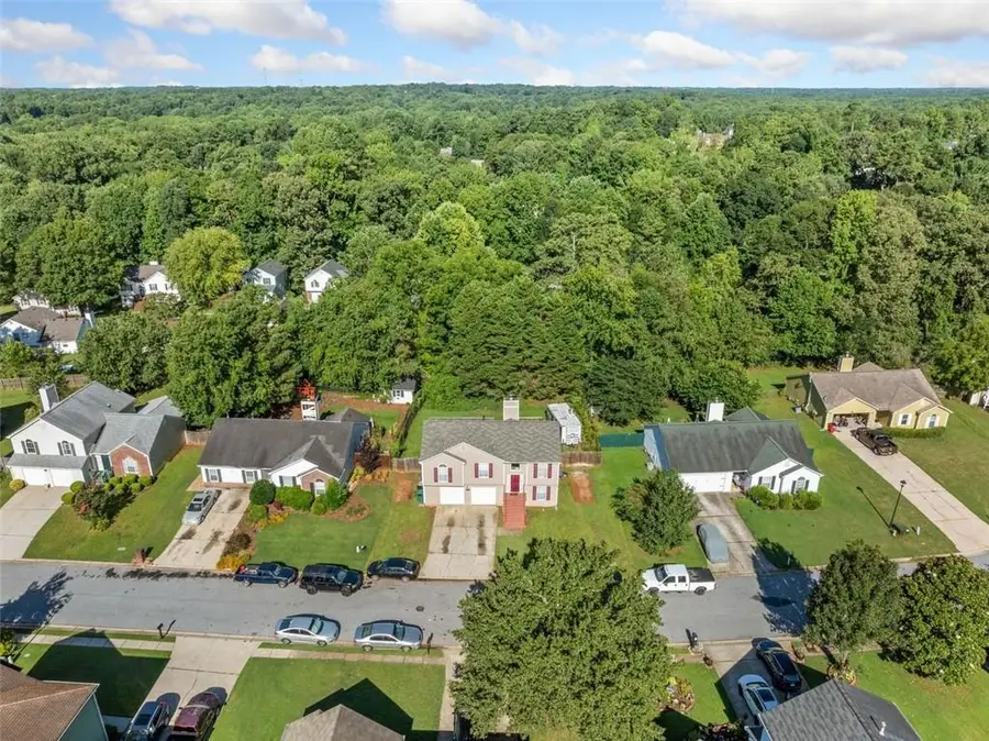 7106 Oakwood Circle, Rex, GA 30273 - Image #2