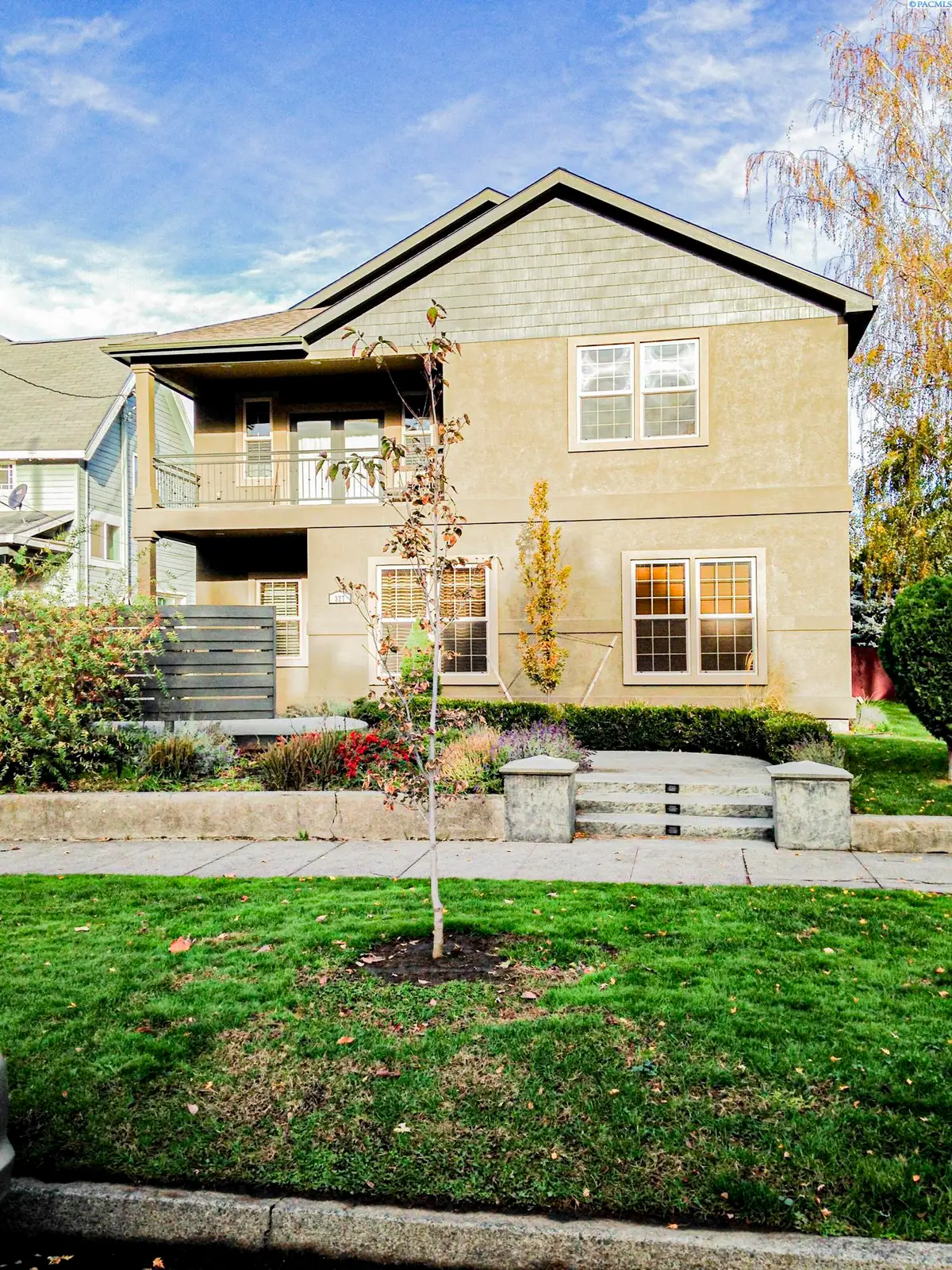 327 E Birch Street, Walla Walla, WA 99362 - #1