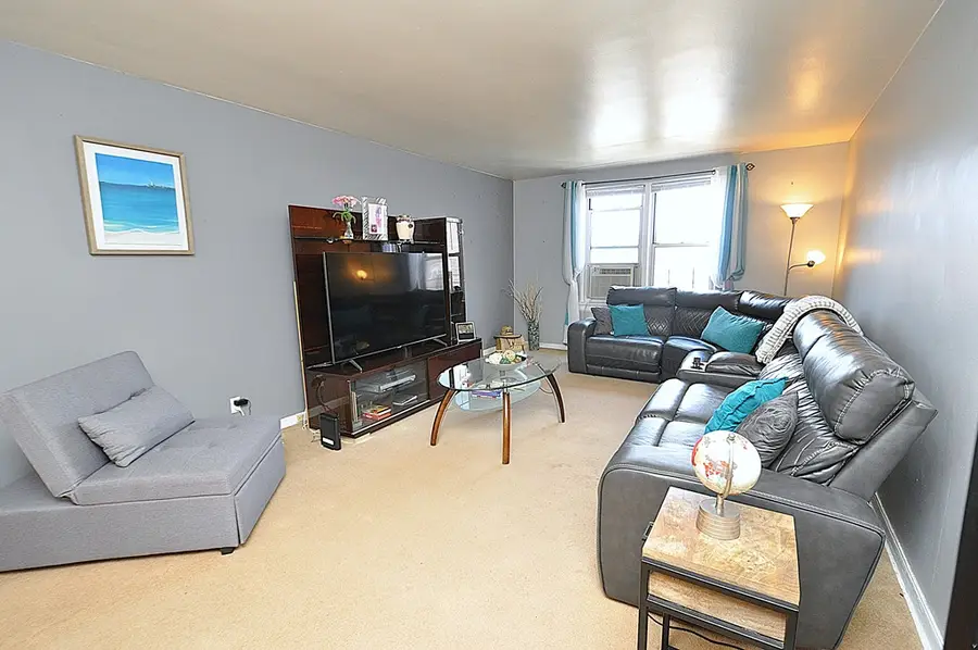 1 Vincent Road #6B, Bronxville, NY 10708 - #2