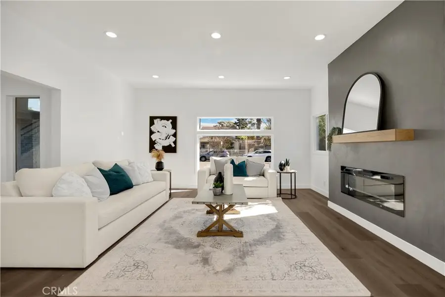 2301 9th, Los Angeles, CA 90018 - #3