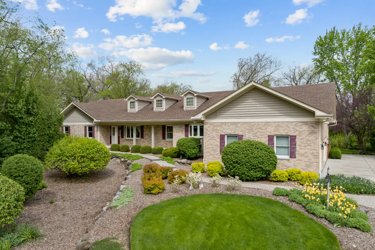 44W664 Oakshire Lane, Hampshire, IL 60140 - #1