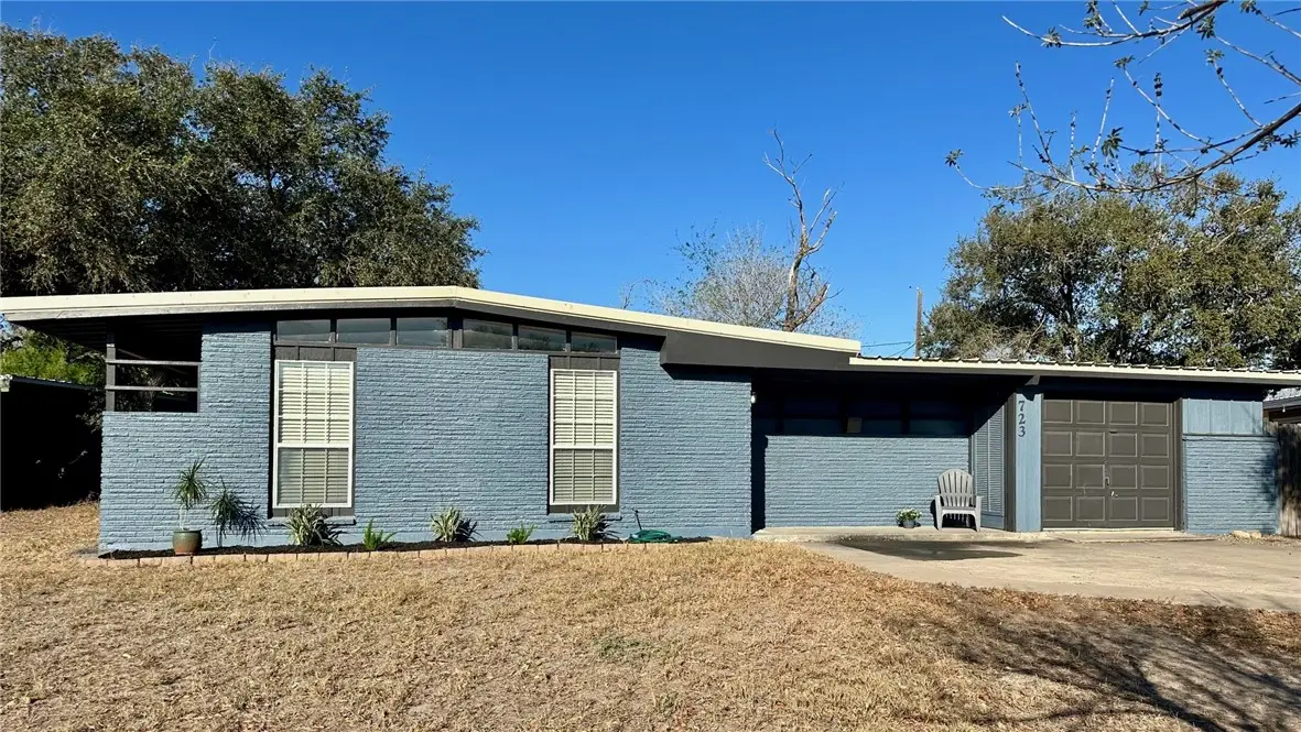 723 Santa Barbara Drive, Kingsville, TX 78363 - #1