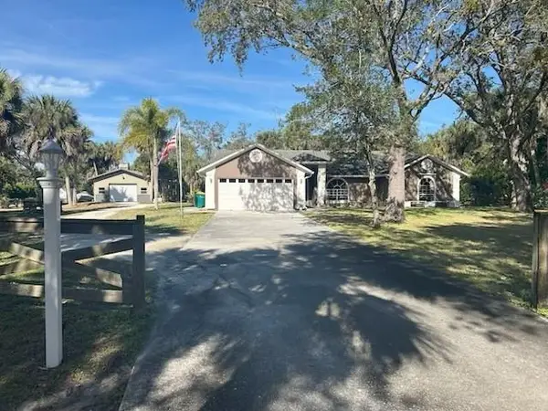 9673 Fleming Grant Road, Sebastian, FL 32976
