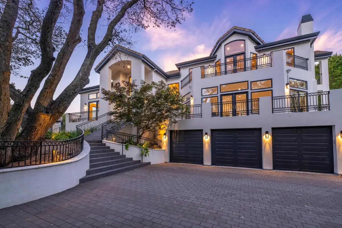 333 Raymundo Drive, Woodside, CA 94062 - Image #1