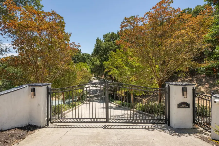 333 Raymundo Drive, Woodside, CA 94062 - Image #2