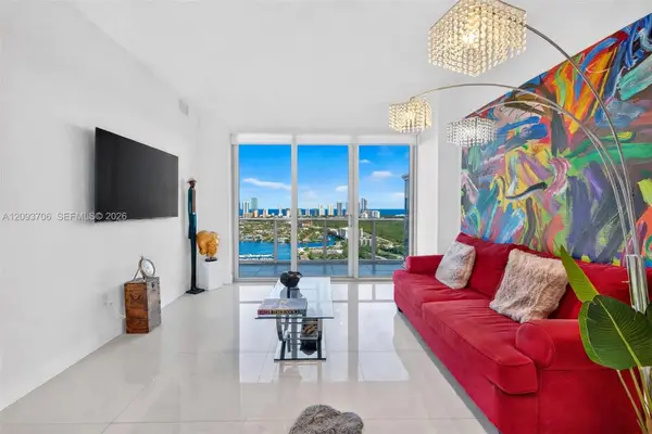 16385 Biscayne Blvd #LPH17, North Miami Beach, FL 33160