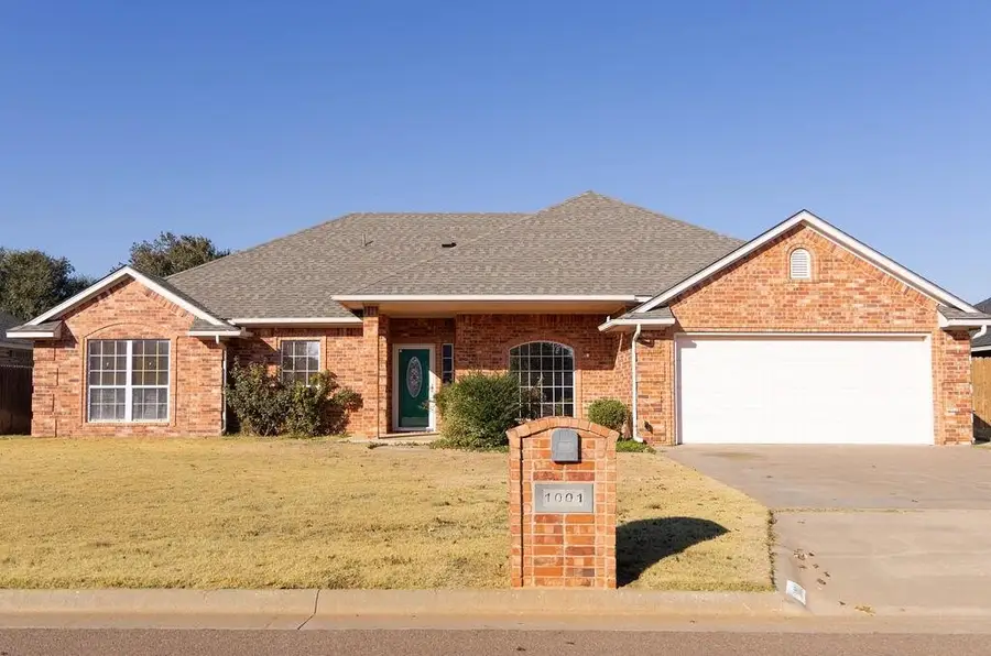 1001 Stephanie Lane, Altus, OK 73521 - #2