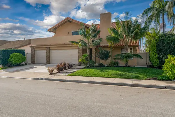 969 Azalea Drive, Costa Mesa, CA 92626