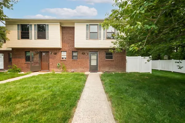 25 Driscoll Ct #1, North Brunswick Twp., NJ 08902