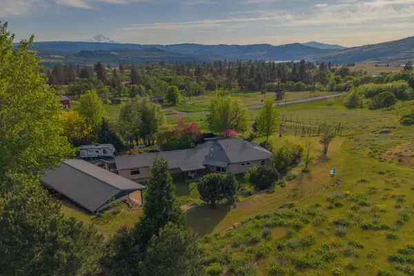 199 Old Highway 8, Lyle, WA 98635