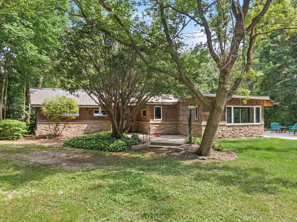 8750 Gurler Road, DeKalb, IL 60115