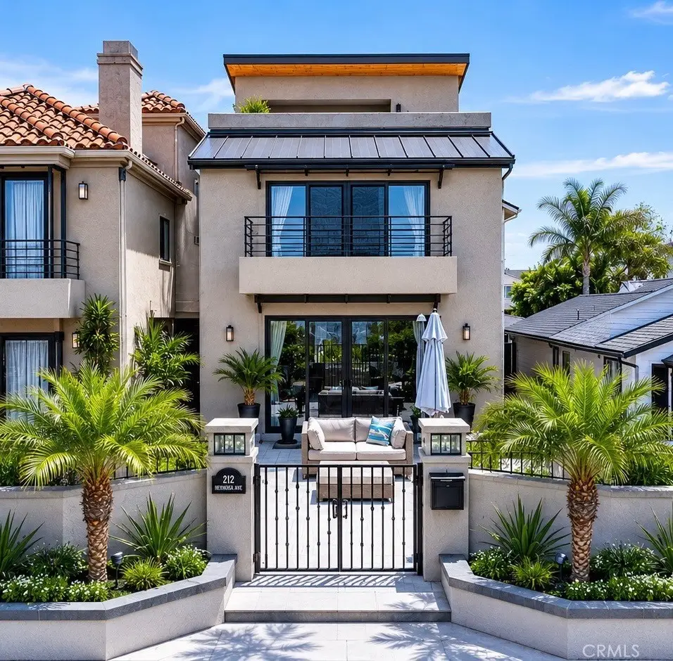 212 Hartford Avenue, Huntington Beach, CA 92648 - #1