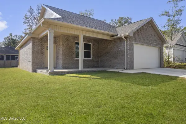 9932 Kahana Street, Diamondhead, MS 39525