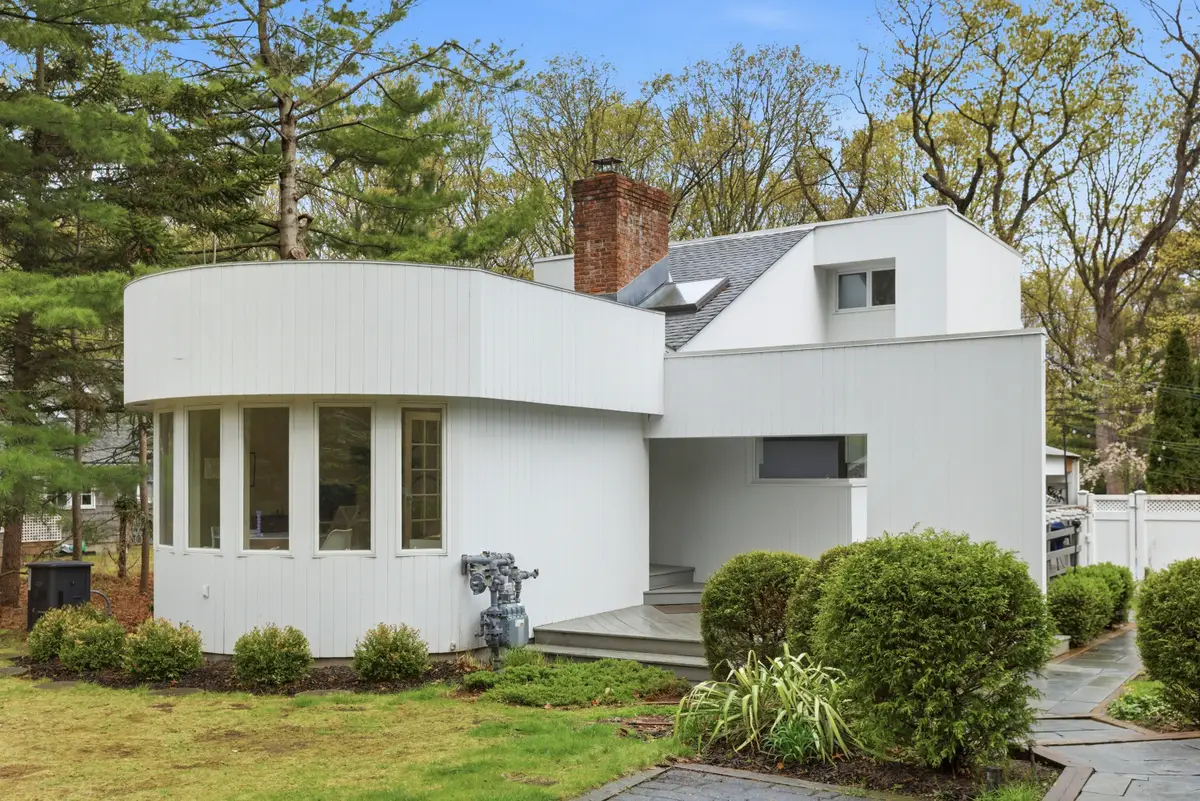 33 Hillside Road, Stony Brook, NY 11790 - #1